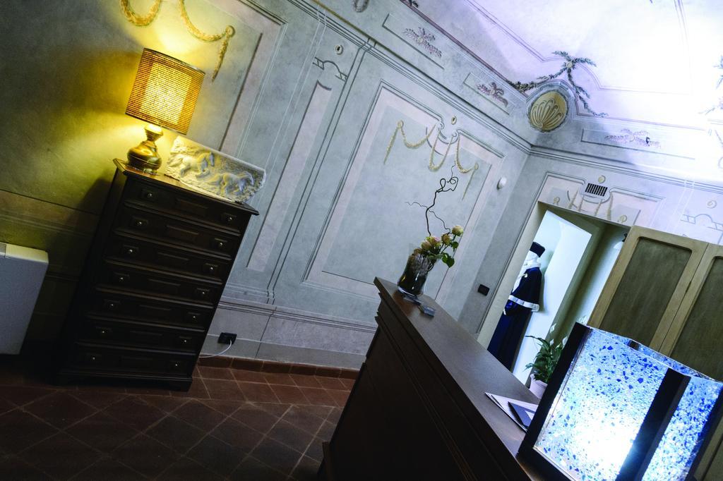 La Foresteria Del Castello - Wellness Hotel In Dimora Storica CastellʼAlfero Exterior foto